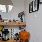 Fontainhas 1br Topfloor With Balcony