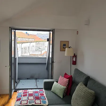 Fontainhas 1br Topfloor With Balcony Apartman