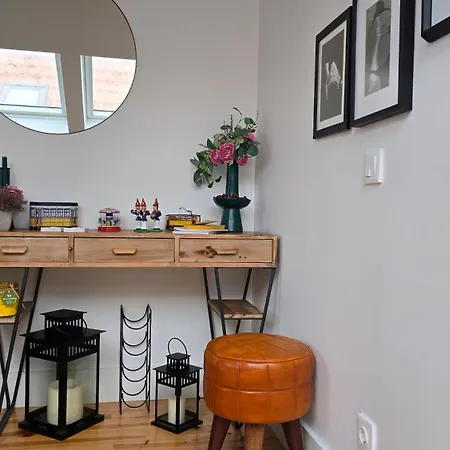 Fontainhas 1br Topfloor With Balcony
